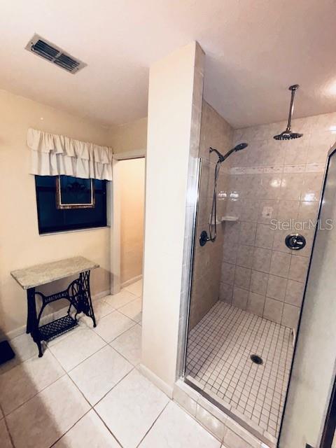38648 Ferm Cir, Zephyrhills, FL 33540 - photo 26