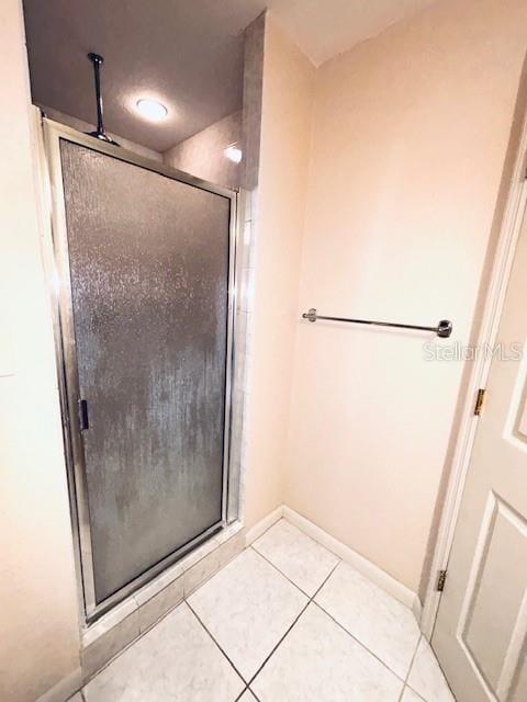 38648 Ferm Cir, Zephyrhills, FL 33540 - photo 29