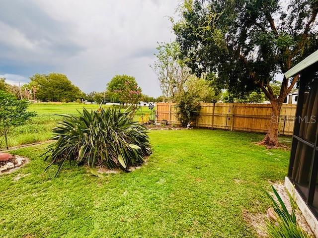 38648 Ferm Cir, Zephyrhills, FL 33540 - photo 47