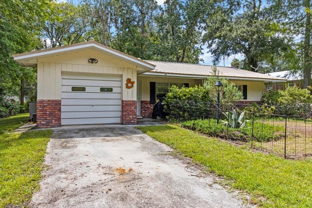 516 S Tuck Pt, Inverness, FL 34450 - photo 1