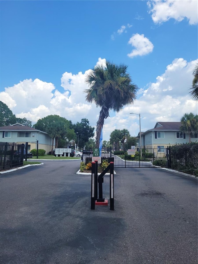 534 Golden Raintree Pl Unit 8, Brandon, FL 33510 - photo 2