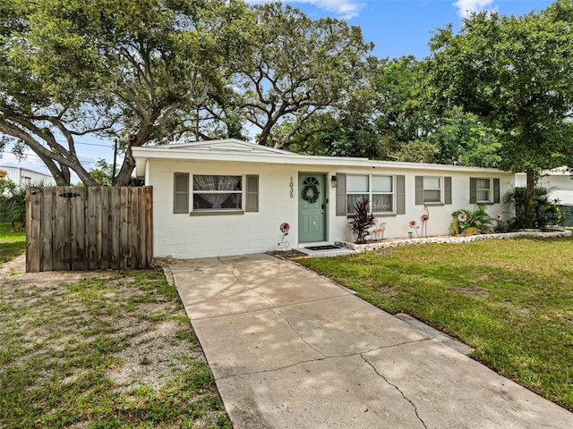 1035 7th St N, Safety Harbor, FL 34695 - photo 2