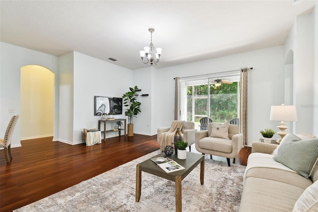 19215 Meadow Pine Dr, Tampa, FL 33647 - photo 7