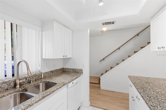 3920 Cedar Limb Ct, Tampa, FL 33614 - photo 8
