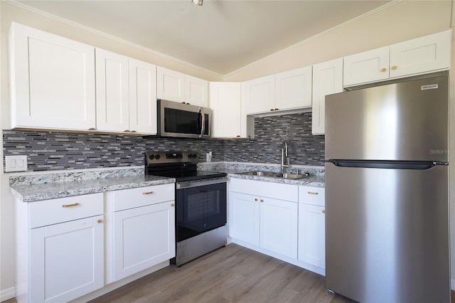 107 E Spruce St, Tarpon Springs, FL 34689 - photo 4