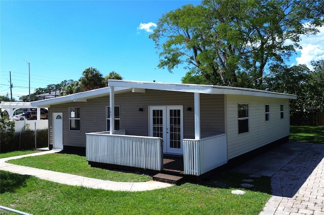 107 E Spruce St, Tarpon Springs, FL 34689 - photo 1