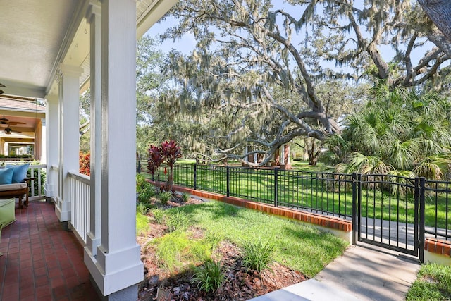 5913 Beaconpark St, Lithia, FL 33547 - photo 4