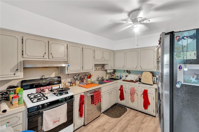 553 Jefferson St, Palm Harbor, FL 34683 - photo 17