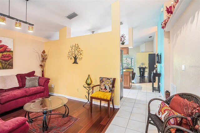 1087 1st St SW, Largo, FL 33770 - photo 21