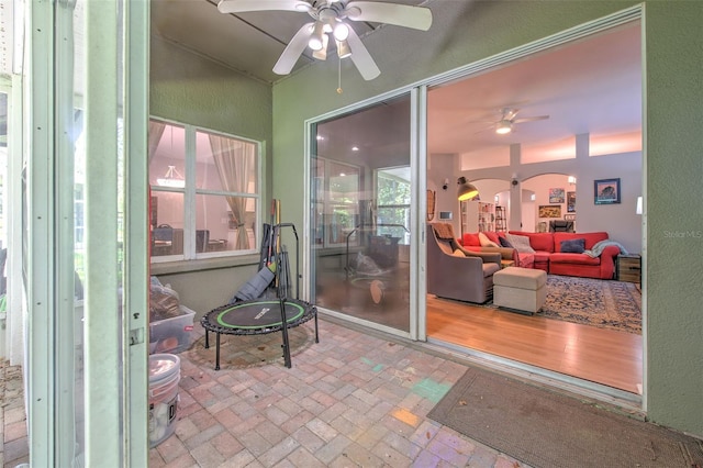 15541 Martinmeadow Dr, Lithia, FL 33547 - photo 40