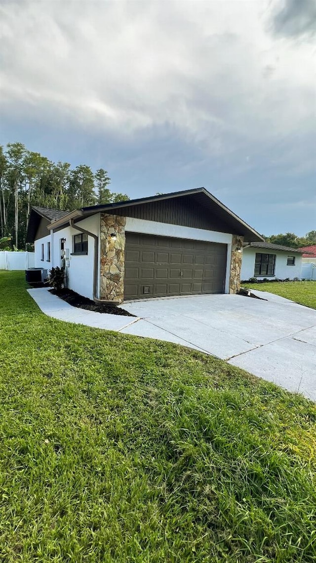 4545 Debbie Ln, Lutz, FL 33559 - photo 2