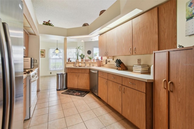 821 Walsingham Way, Valrico, FL 33594 - photo 18