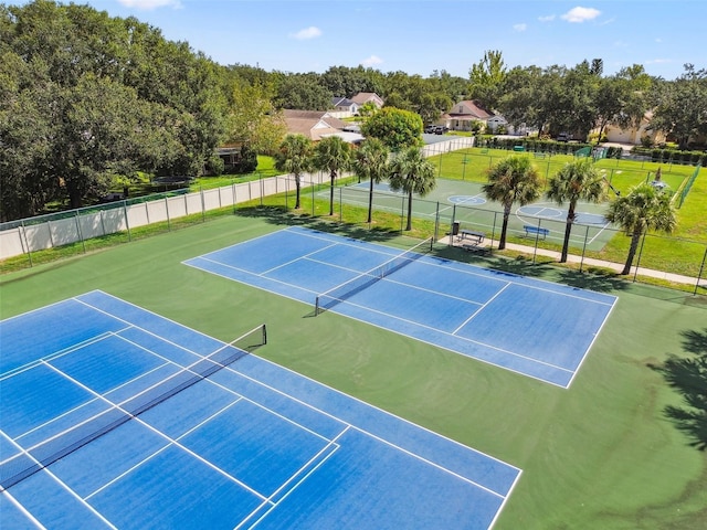 821 Walsingham Way, Valrico, FL 33594 - photo 64