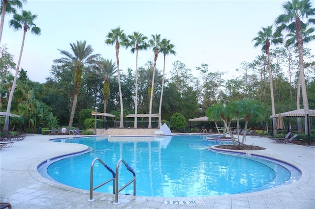 27339 Silver Thatch Dr, Wesley Chapel, FL 33544 - photo 37