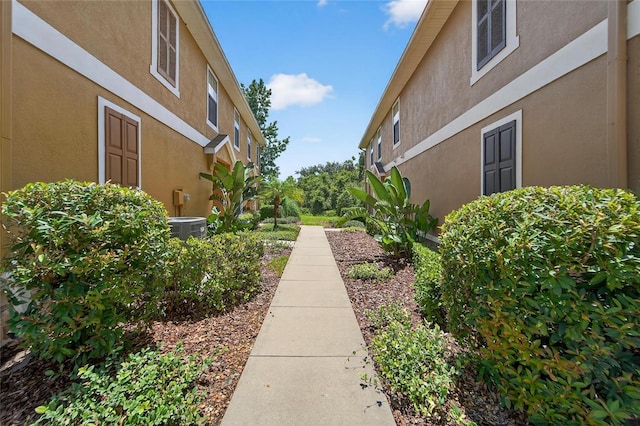 16431 Kingletridge Ave, Lithia, FL 33547 - photo 46