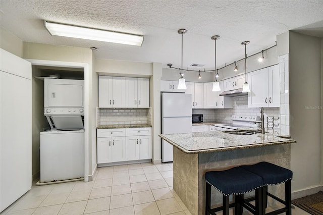 4557 Garnet Dr Unit 203, New Port Richey, FL 34652 - photo 8