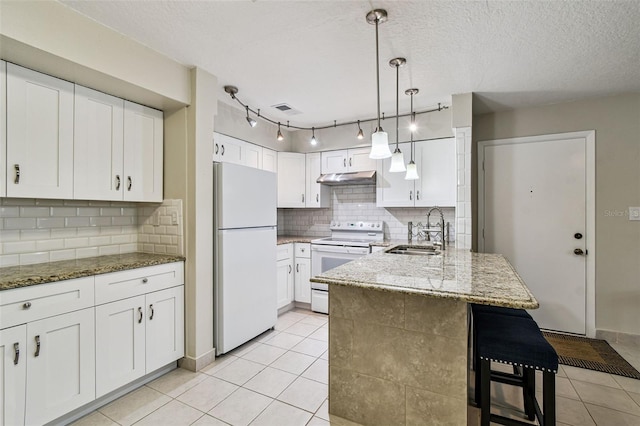 4557 Garnet Dr Unit 203, New Port Richey, FL 34652 - photo 10