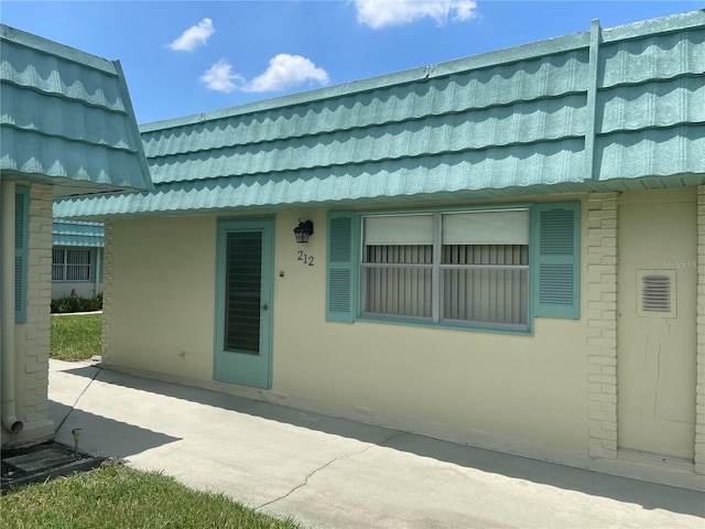 101 Cambridge Trl Unit 212, Sun City Center, FL 33573 - photo 1