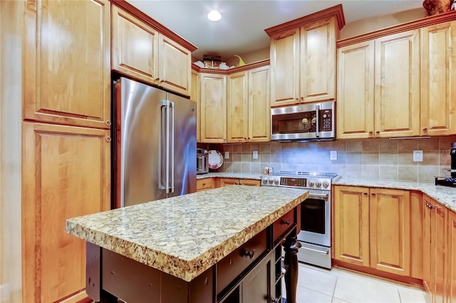 2662 Tanglewood Trl, Palm Harbor, FL 34685 - photo 13