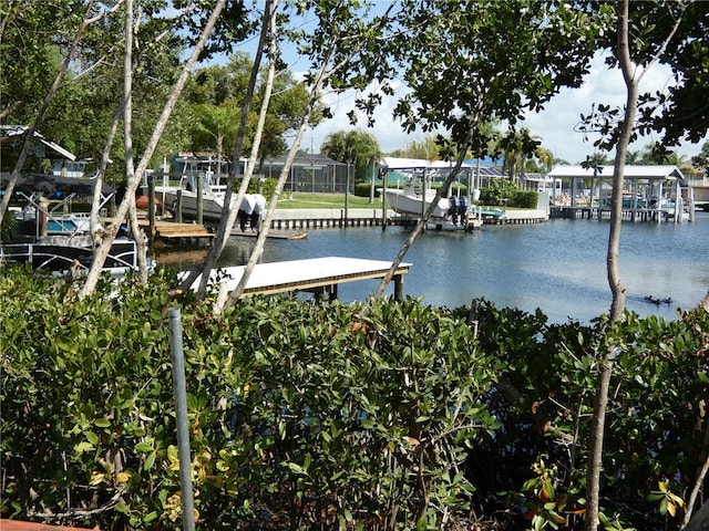 Listing photo 2 for 117 Carlyle Dr, Palm Harbor FL 34683