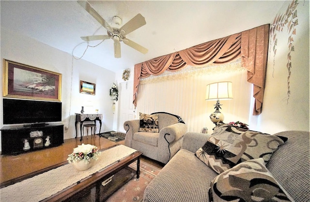 living room featuring ceiling fan