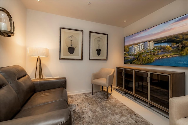 living room with carpet flooring