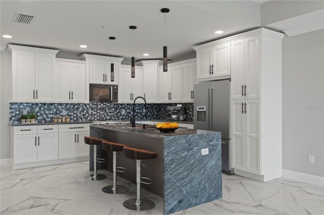 211 Dolphin Pt Unit 302, Clearwater, FL 33767 - photo 3