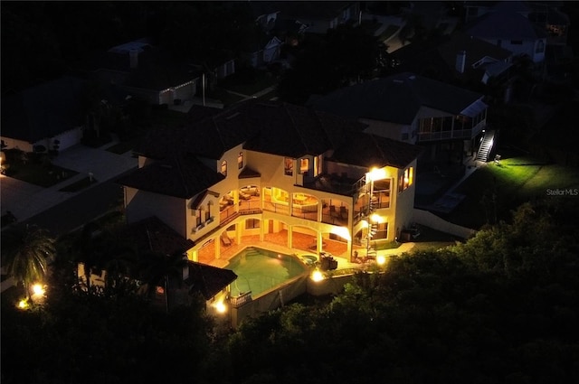 view of aerial view at twilight