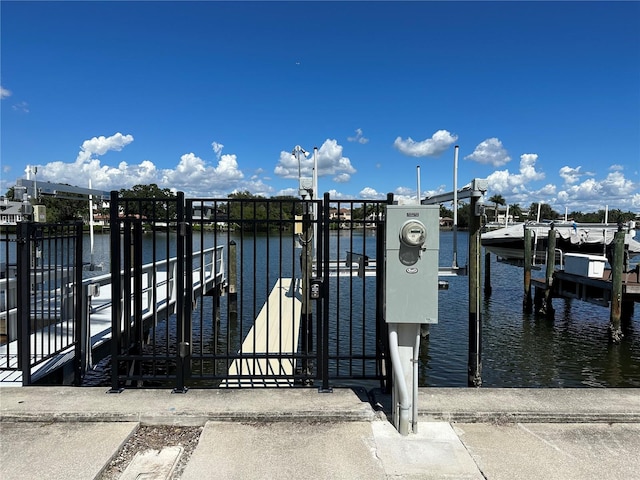 Listing photo 3 for Coffee Pot Blvd NE, Saint Petersburg FL 33704