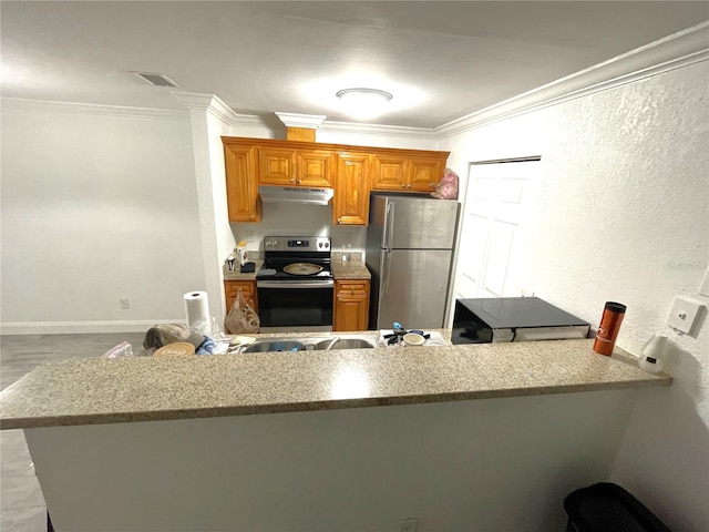 kitchen with crown molding, kitchen peninsula, and stainless steel appliances