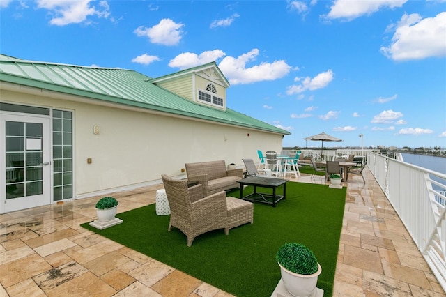 view of patio featuring an outdoor hangout area