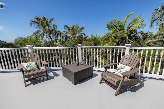 view of terrace with outdoor lounge area