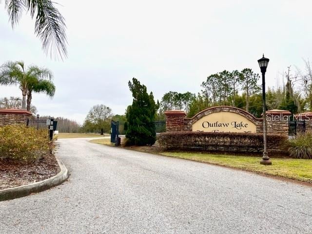 2 Outlaw Way, Land O Lakes, FL 34639