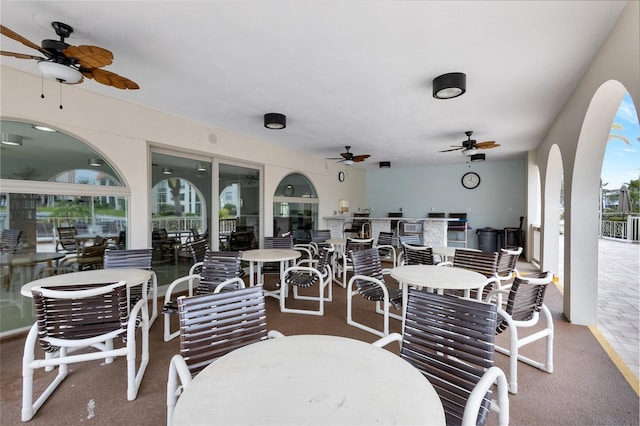 view of terrace with ceiling fan