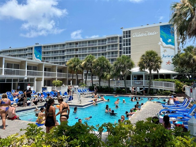 view of swimming pool