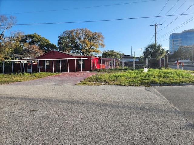 view of front of property