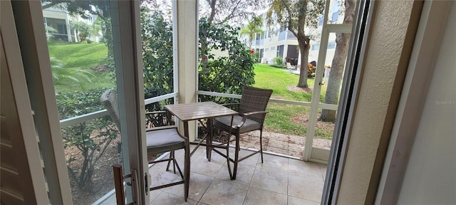 view of sunroom / solarium