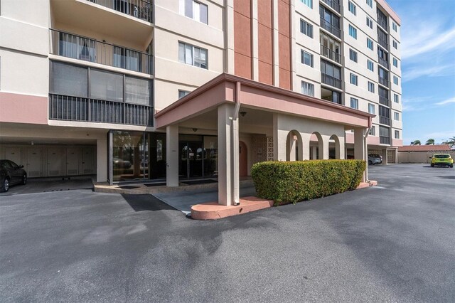 19029 US Highway 19 N Unit 9-404, Clearwater, FL 33764 - photo 2