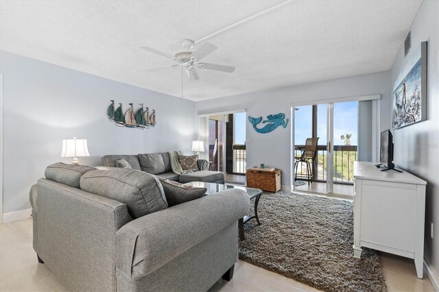 19029 US Highway 19 N Unit 9-404, Clearwater, FL 33764 - photo 9