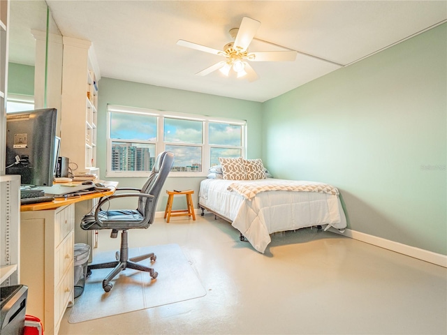 bedroom featuring ceiling fan