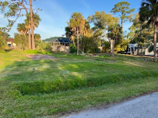 Listing photo 3 for Oxalis Rd, Venice FL 34293