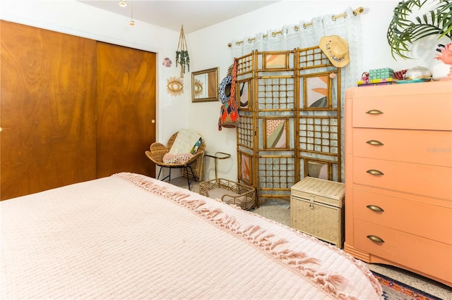 bedroom featuring carpet floors