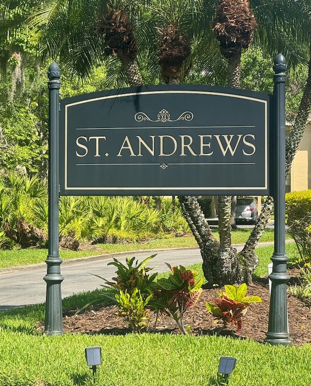 view of community / neighborhood sign