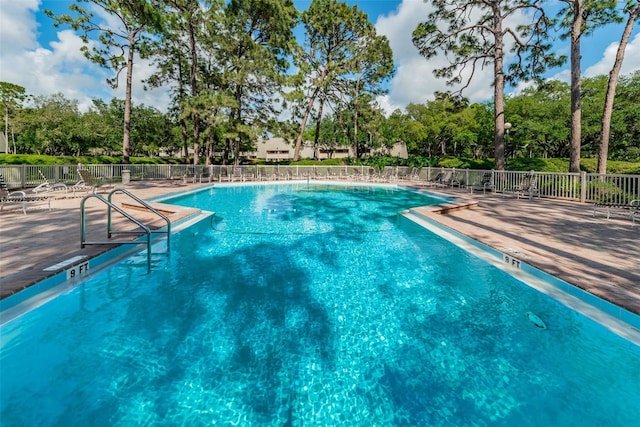 view of swimming pool