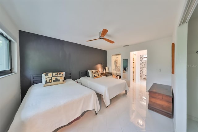 bedroom with ceiling fan