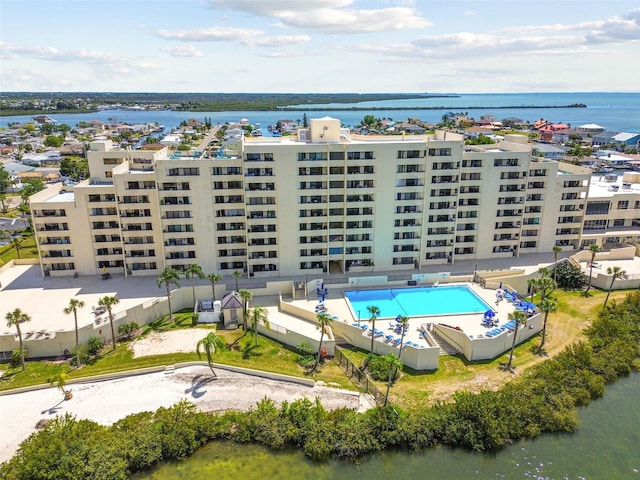 bird's eye view with a water view