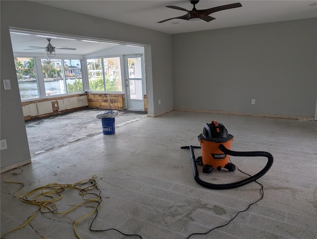 spare room with ceiling fan