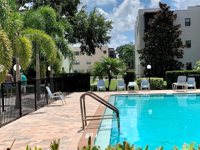 view of swimming pool