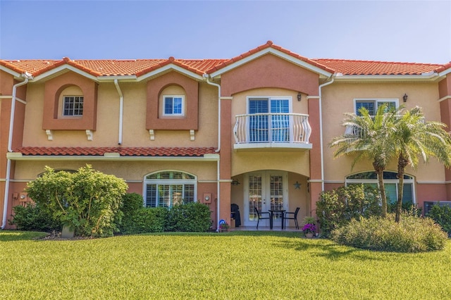 6251 Vista Verde Dr W, Saint Petersburg, FL 33707 - photo 1