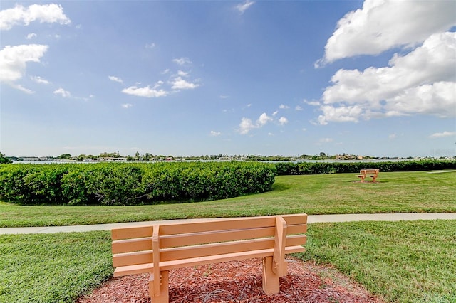 exterior space featuring a lawn